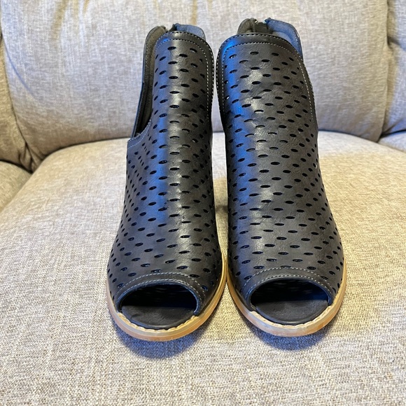 Booties - Picture 2 of 6